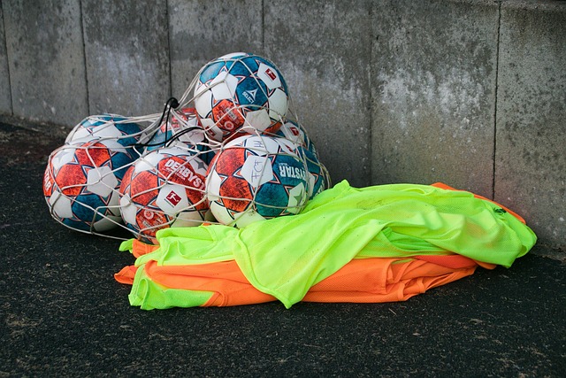 中国足球的 中国足球的